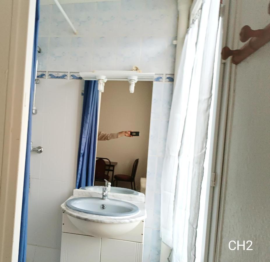 Hotel Le Fontenoy Provins Luaran gambar